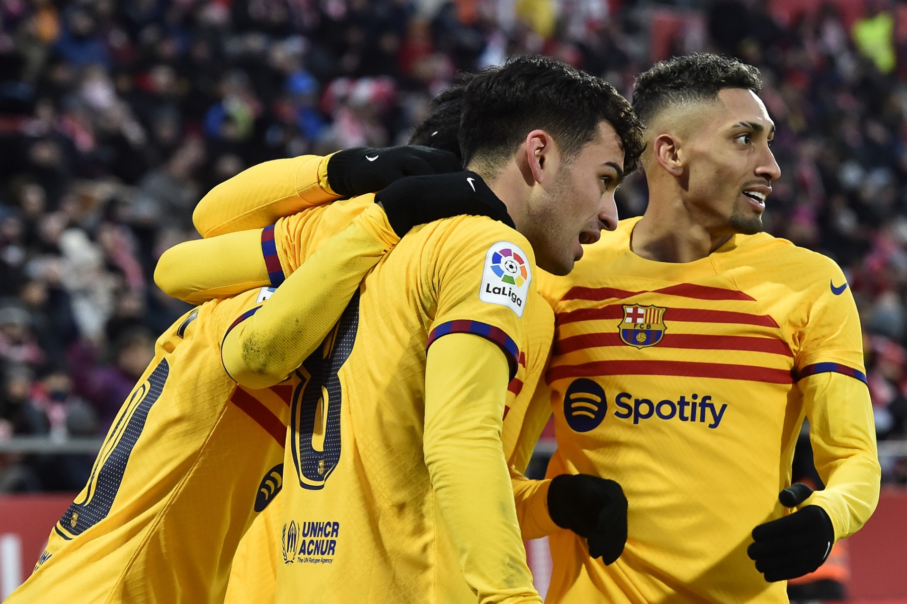 Barcelona defeats Girona and is crowned the winter champion in the Spanish League