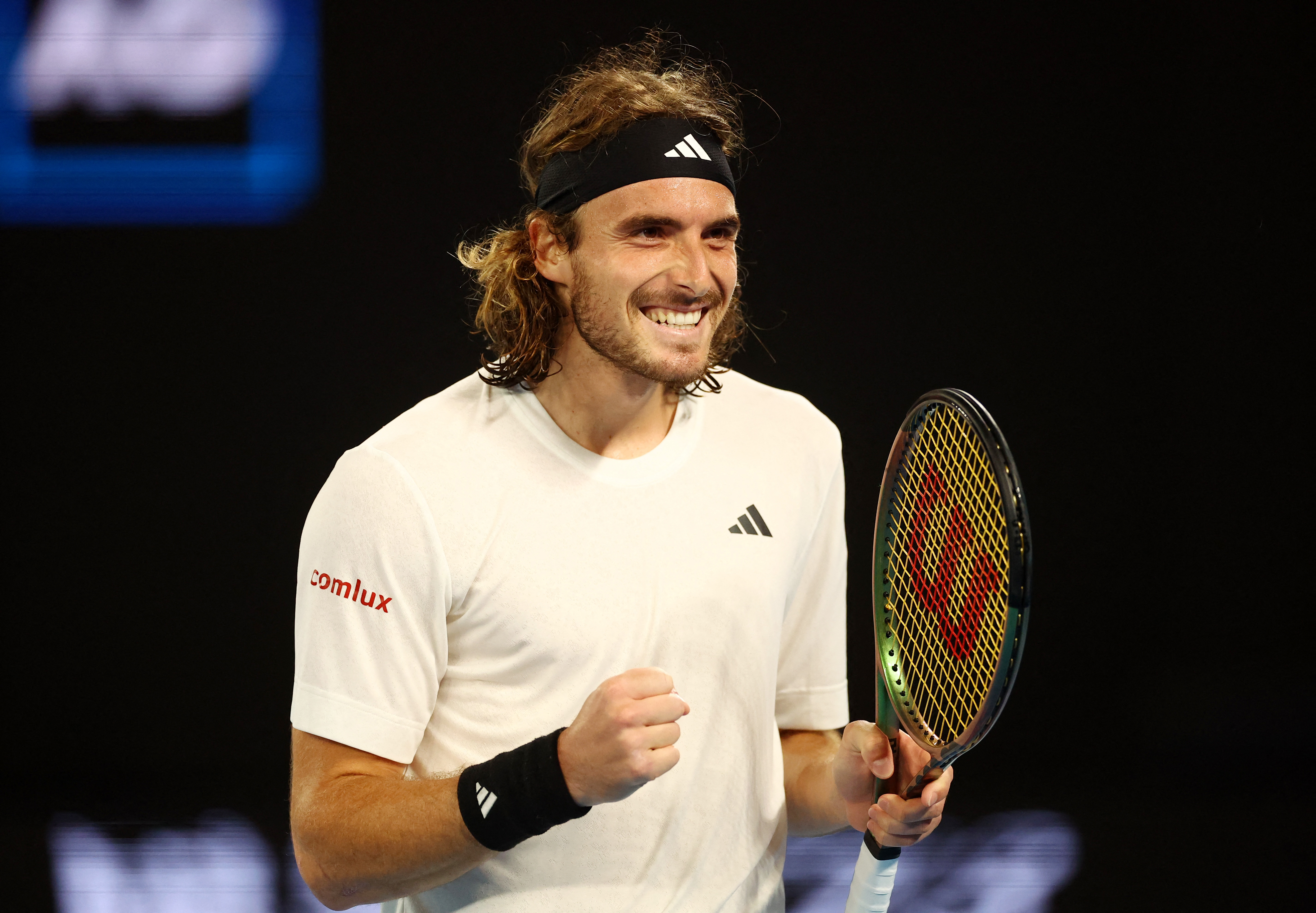 Tsitsipas reaches the semi-finals of the Australian Open to meet Khachanov