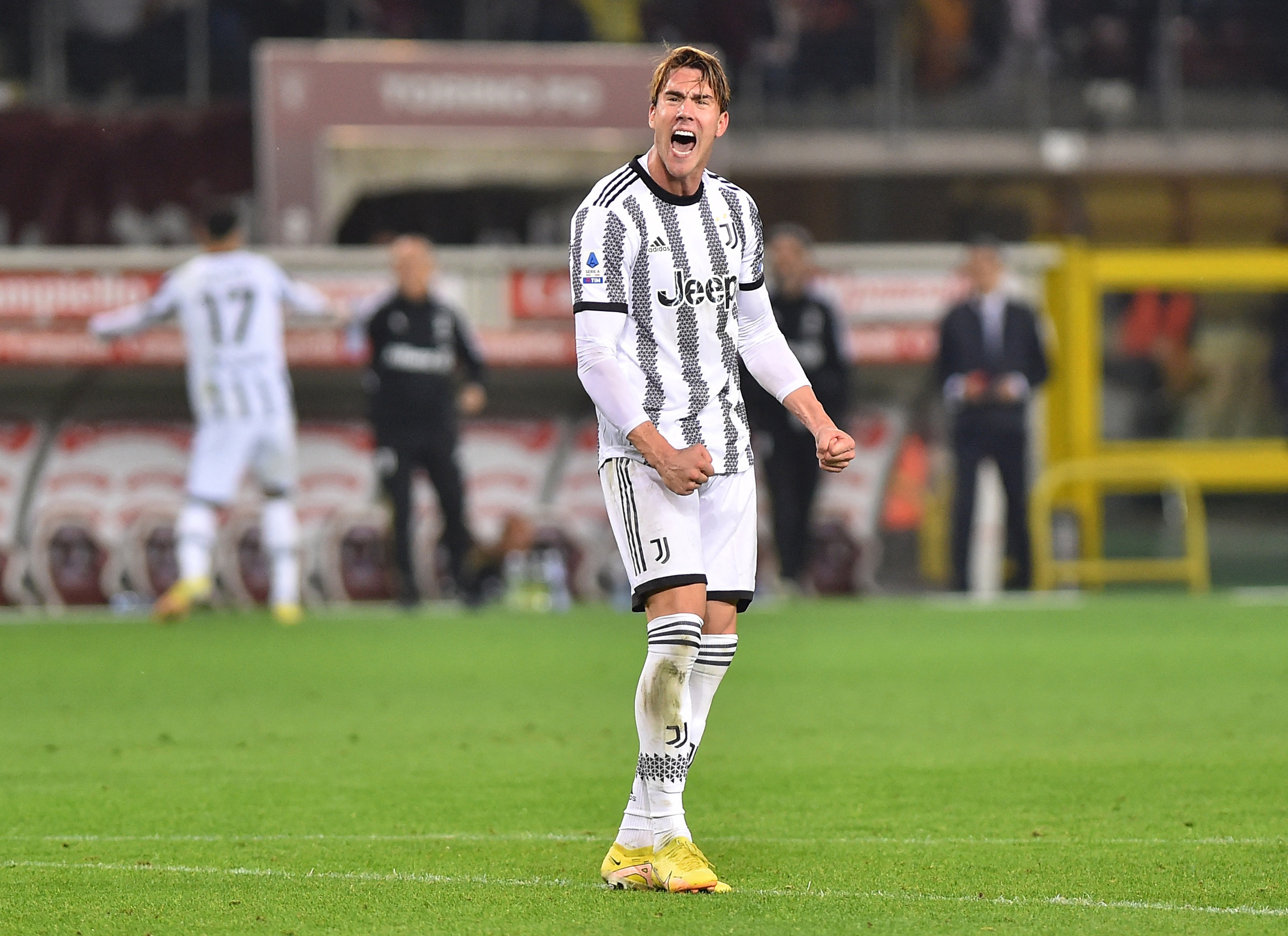 Vlahovic leads Juventus to victory over Turin in the Italian league