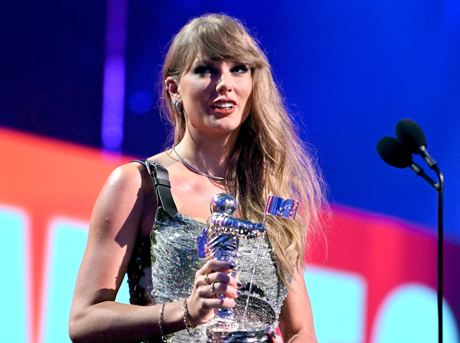 Taylor Swift Wins 7 Awards at the 2024 MTV VMAs