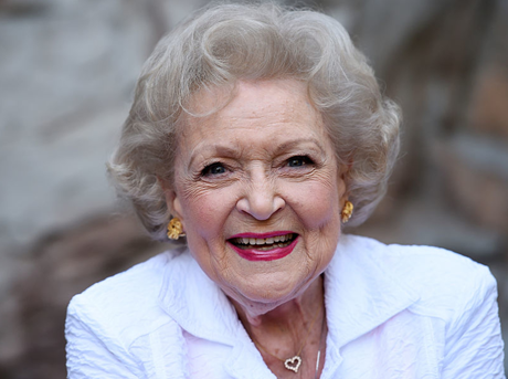 /content/dubaione/en-ae/programs/28/BettyWhiteToCelebrate100Birthday.html