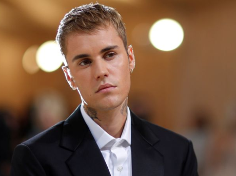 /content/dubaione/en-ae/programs/28/JustinBiebertoResumeJusticeWorldTour.html