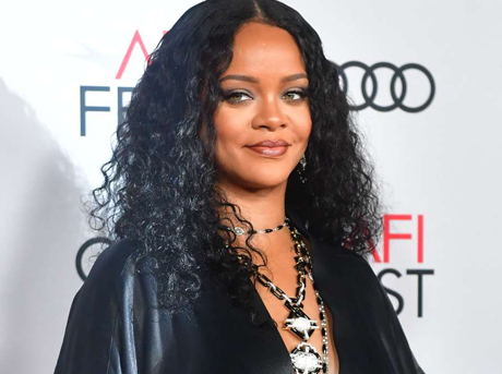 /content/dubaione/en-ae/programs/28/RihannaToHeadlineSuperBowlHalftimeShow.html