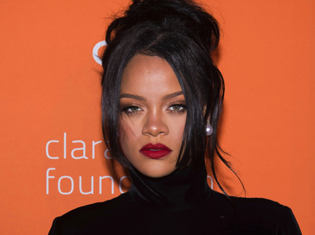 /content/dubaione/en-ae/programs/28/RihannaYoungestSelfMadeBillionaire.html